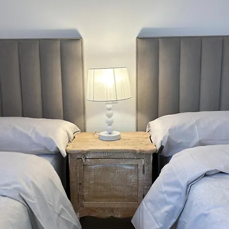 2br Luxe In Marbella Close To Beaches Apartament