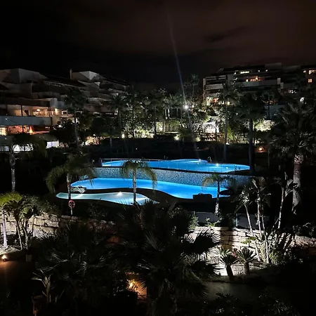 2br Luxe In Marbella Close To Beaches *