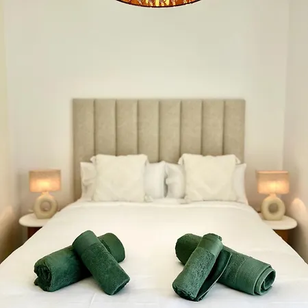 2br Luxe In Marbella Close To Beaches