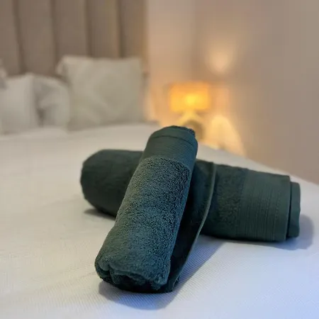 2br Luxe In Marbella Close To Beaches Estepona