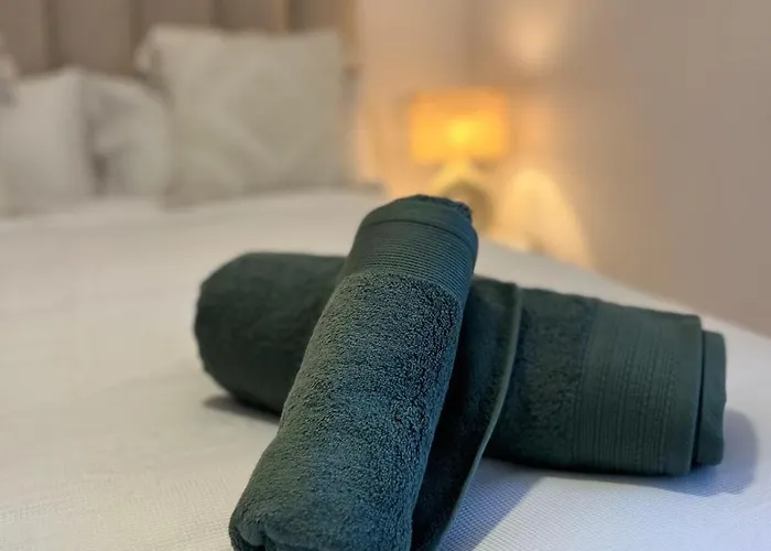 2br Luxe In Marbella Close To Beaches Estepona