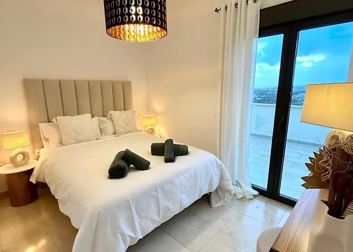 Apartment 2br Luxe In Marbella Close To Beaches