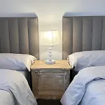 2br Luxe In Marbella Close To Beaches Apartmán