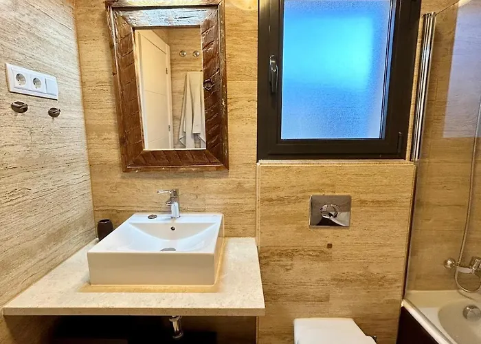 Appartement 2br Luxe In Marbella Close To Beaches *