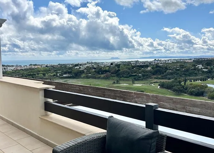 2br Luxe In Marbella Close To Beaches Апартаменти *