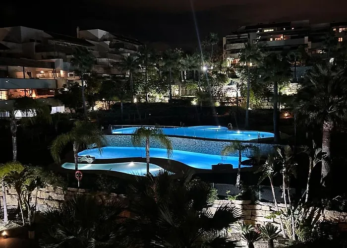 2br Luxe In Marbella Close To Beaches *