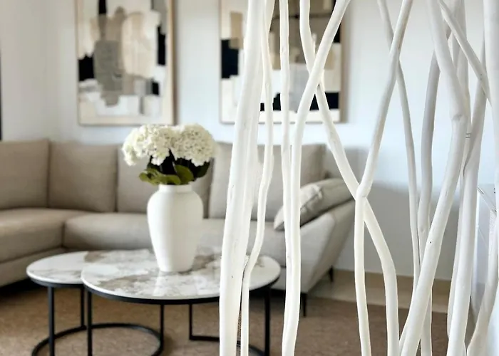 Апартаменти 2br Luxe In Marbella Close To Beaches *